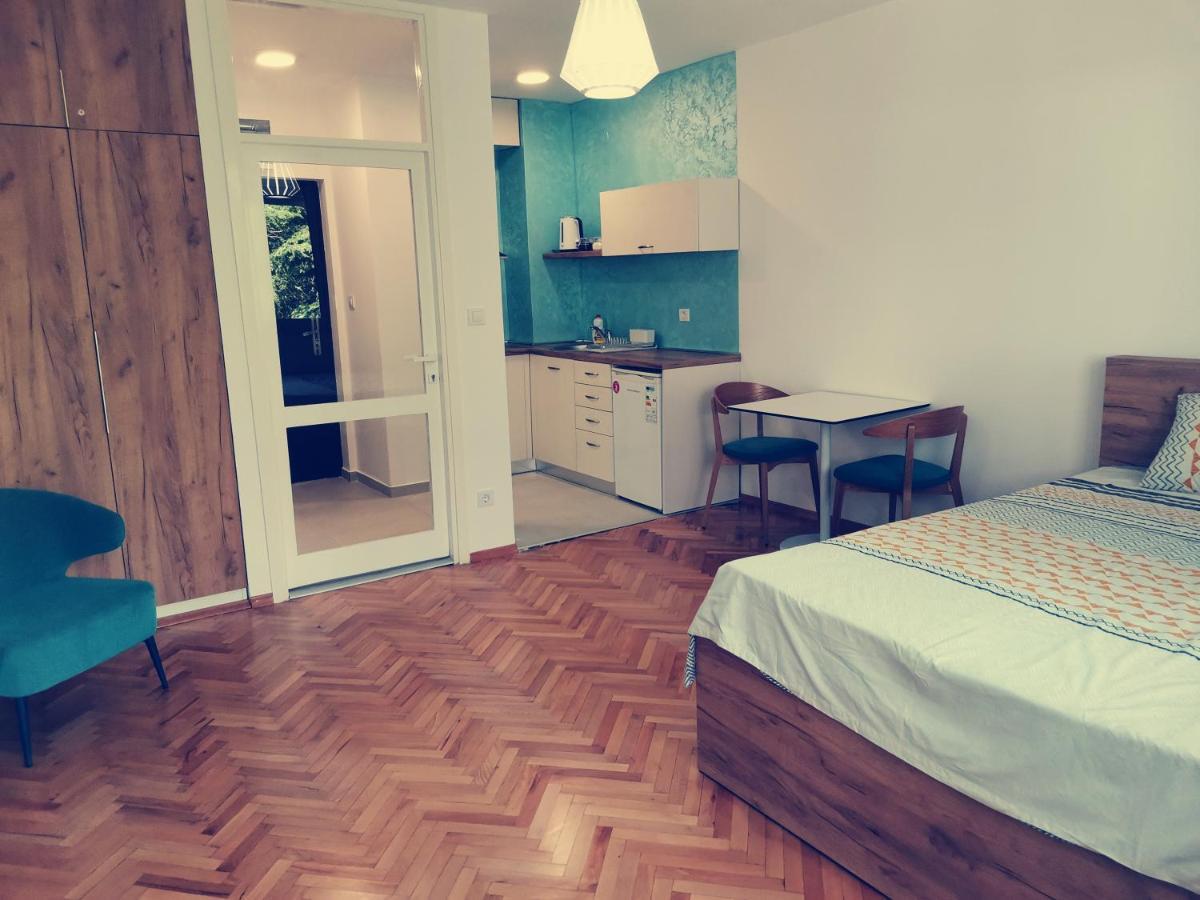 Clock Tower Apartments Ποντγορίτσα Εξωτερικό φωτογραφία