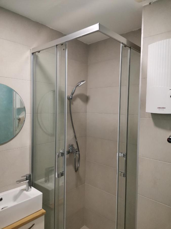 Clock Tower Apartments Ποντγορίτσα Εξωτερικό φωτογραφία